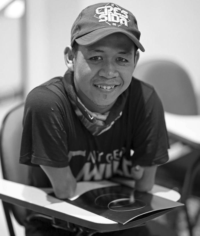 фотограф без рук, фотограф без рук и ног, Ахмад Зулкарнаин, Achmad Zulkarnain