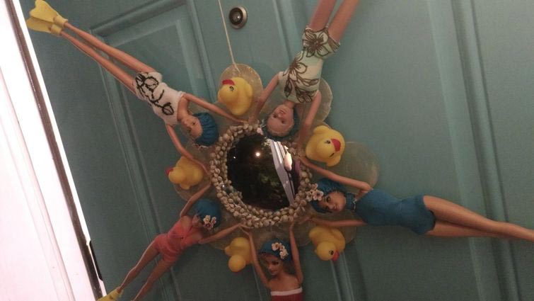 20 смешных случаев, когда люди находили действительно странные вещи в доме своих родителей вещи из дома родителей, странные вещи в доме родителей, смешные истории о родителях, смешно о родителях