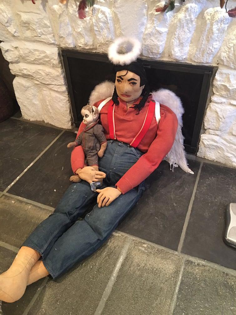 20 смешных случаев, когда люди находили действительно странные вещи в доме своих родителей вещи из дома родителей, странные вещи в доме родителей, смешные истории о родителях, смешно о родителях