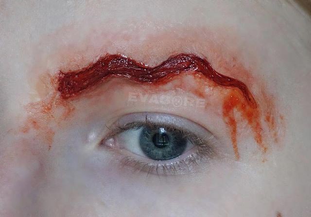 отрезанные брови, идеи для Хэллоуина, отрезанные брови макияж, отрезанные брови грим