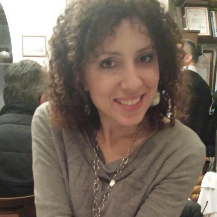 перед смертью придумала способ, перед смертью оставила подарки дочери, умирающая мама приготовила подарки