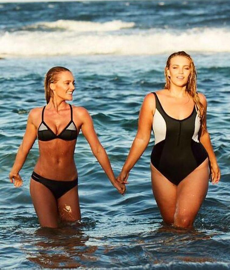 Эти модели с совершенно разными размерами снимаются вместе, чтобы люди перестали сравнивать друг друга Джорджия Гиббс, Кейт Уазли, модели разных размеров, модели с разными размерами