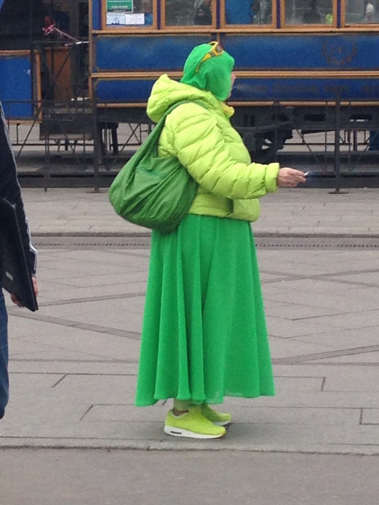 Интеллигентное безумие или необычная мода петербургских улиц мода петербургских улиц, безумная мода Питера