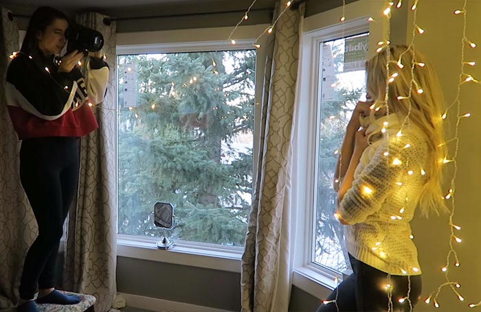 как сделать рождественское фото, сделать уютное фото, фотографии с использованием гирлянд, фон из гирлянд