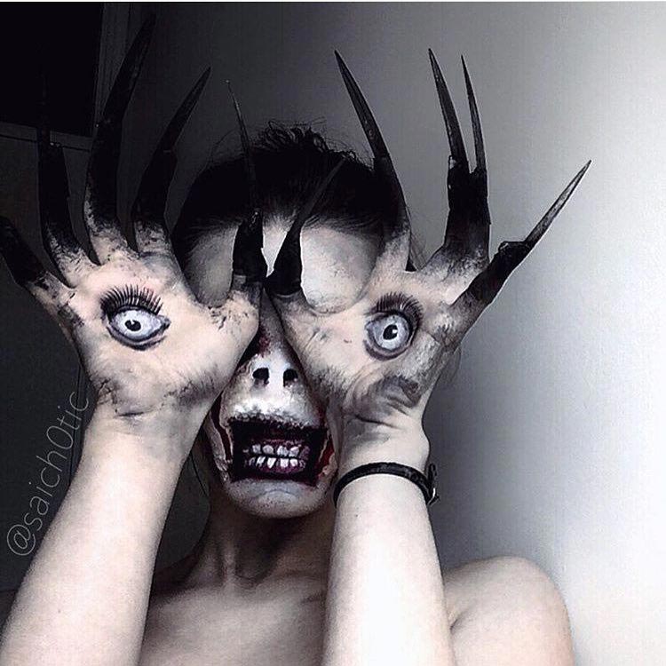 макияжа на Хэллоуин 2017, Пеннивайз Хэллоуин 