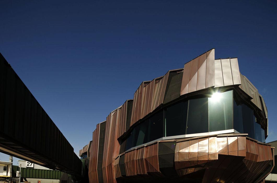 необычные аэропорты, удивительные аэропорты 