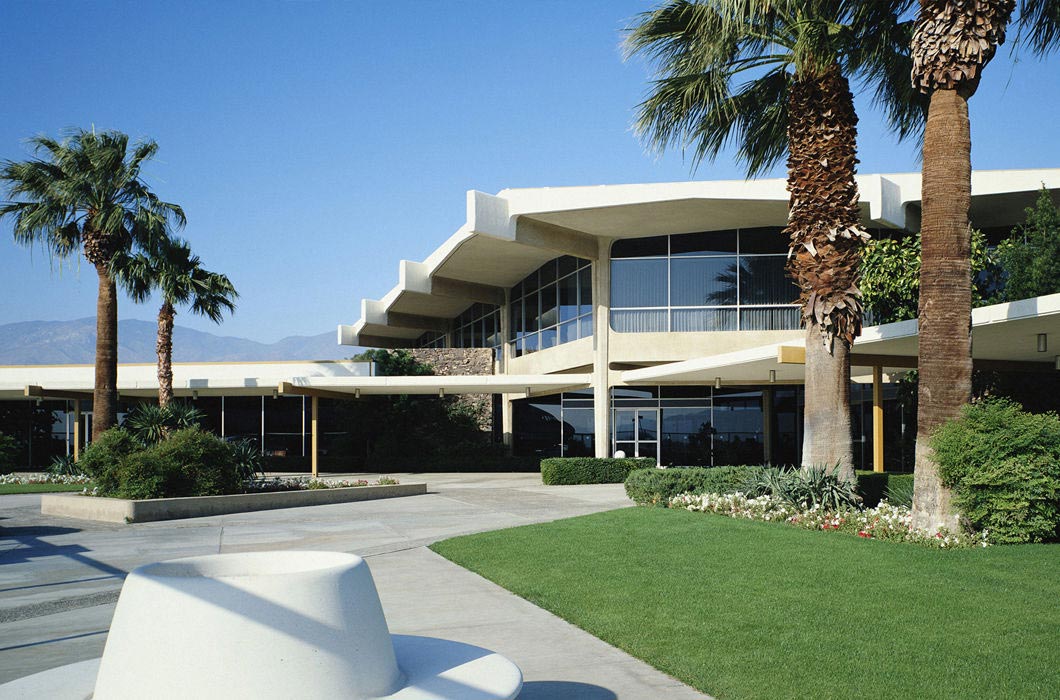 необычные аэропорты, удивительные аэропорты 