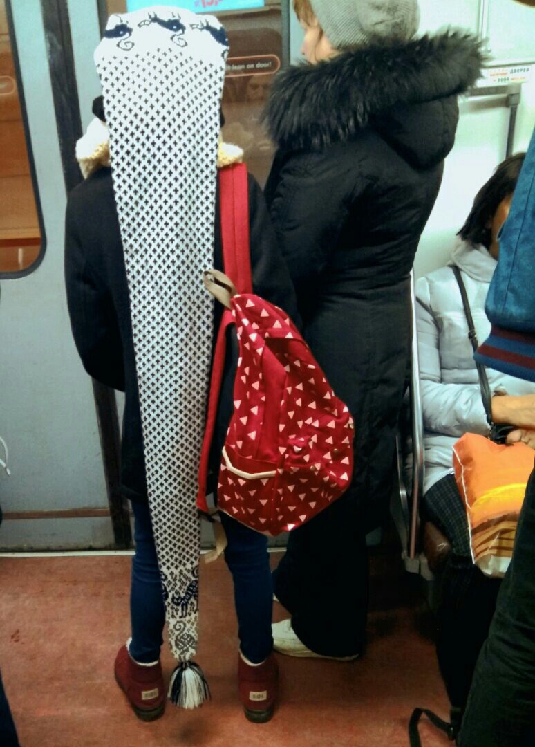 мода петербургского метро, мода метро, модники в транспорте, странные пассажиры метро 
