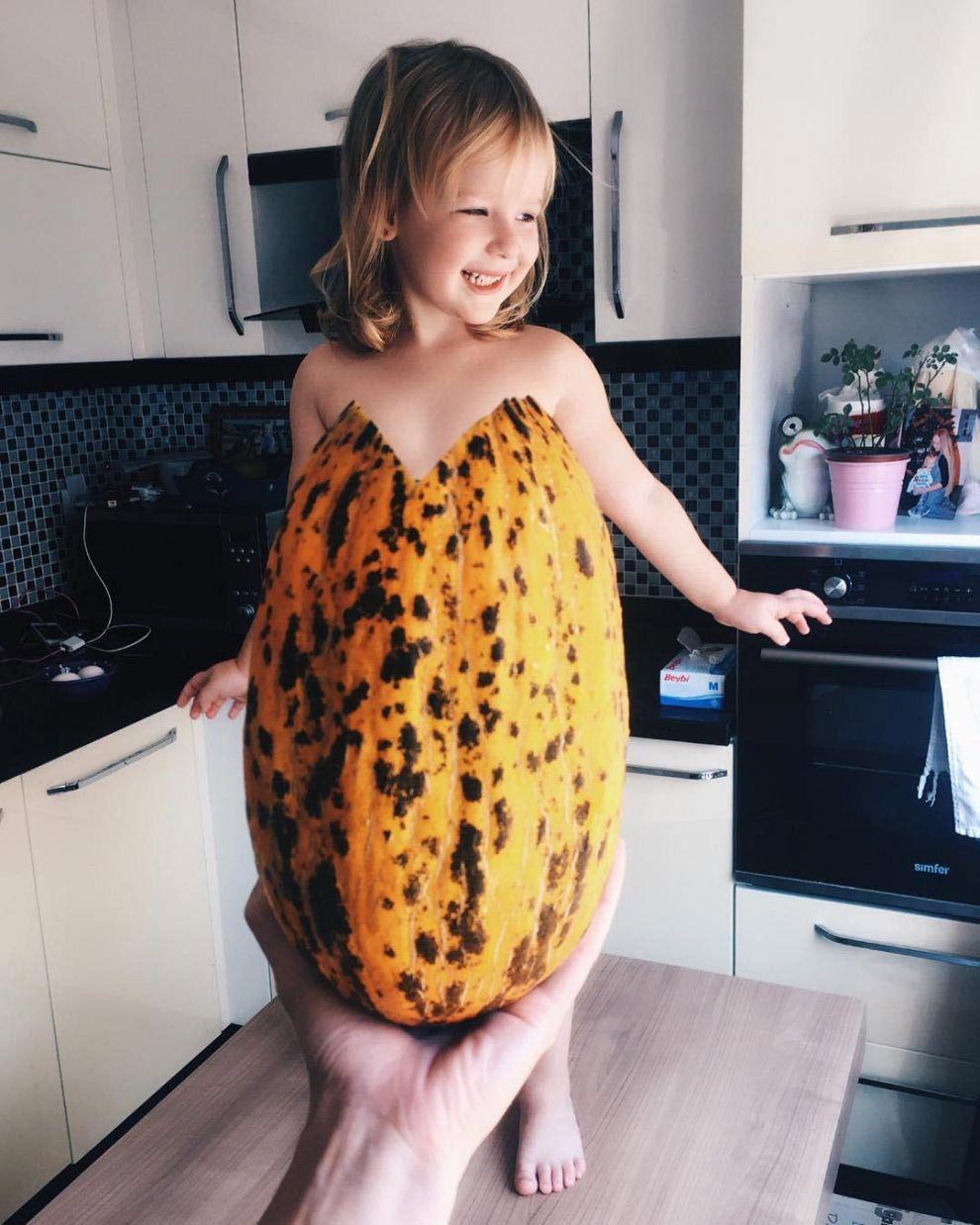 воображаемые платья, платья из еды и цветов