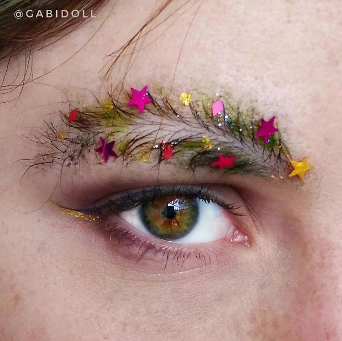 Брови в виде рождественской ёлки, #ChristmasTreeEyebrows