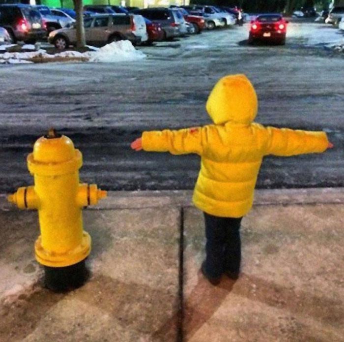 люди случайно слились со своим окружением, забавные совпадения