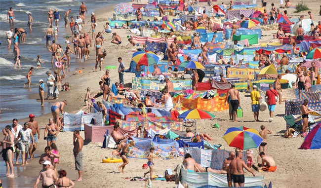 ограждения пляжи в Польше, поляки любят ограждения, ограждения на польских пляжах