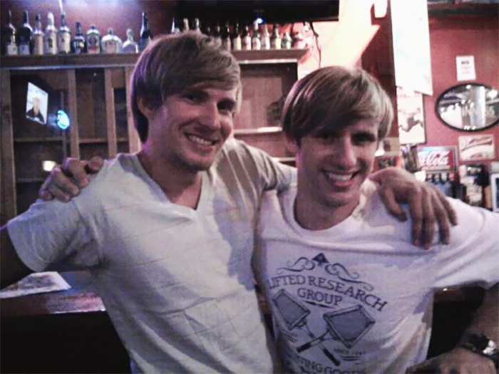 двойники среди обычных людей, люди случайно встретившие своих довйников