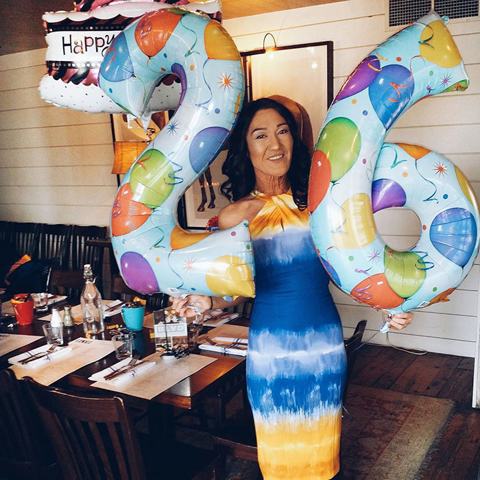 26-летняя модель которая выглядит на 50, Сара Гюртс, Синдром Элерса-Данлоса