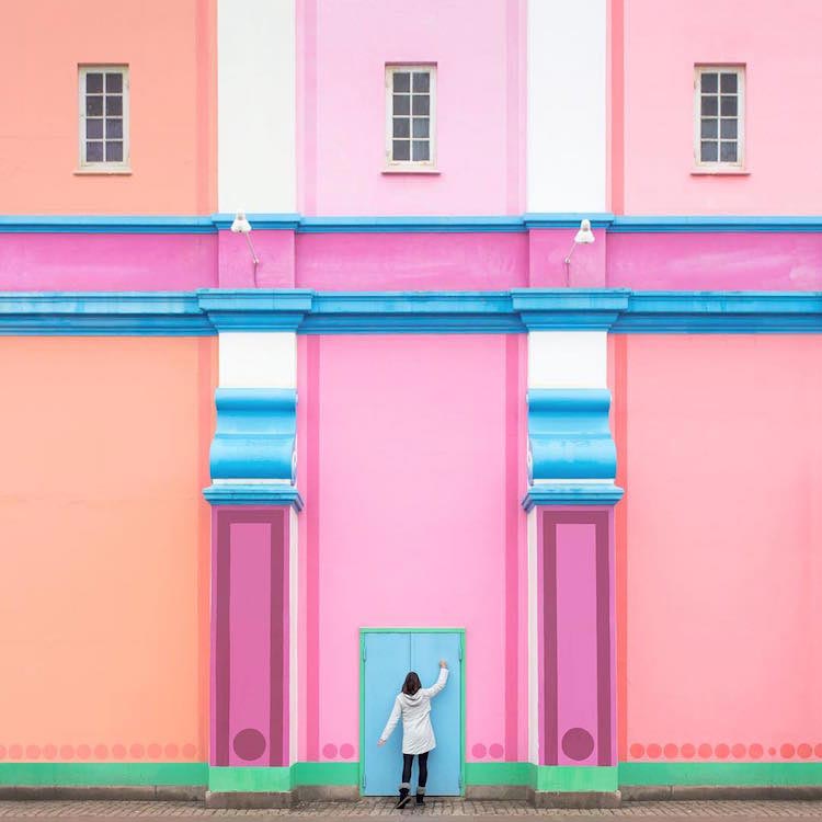 пара взаимодействует с архитектурой, Анна Девис, Даниэль Руэда