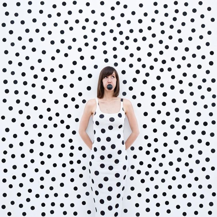 пара взаимодействует с архитектурой, Анна Девис, Даниэль Руэда