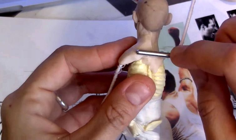 фигурка Фредди Меркьюри, создание фигурки, моделирование фигурки, фигурка знаменитости