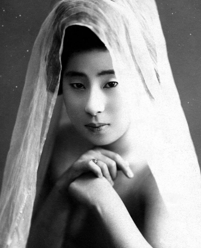 Как выглядели гейши без кимоно, Как выглядели гейши без традиционного макияжа