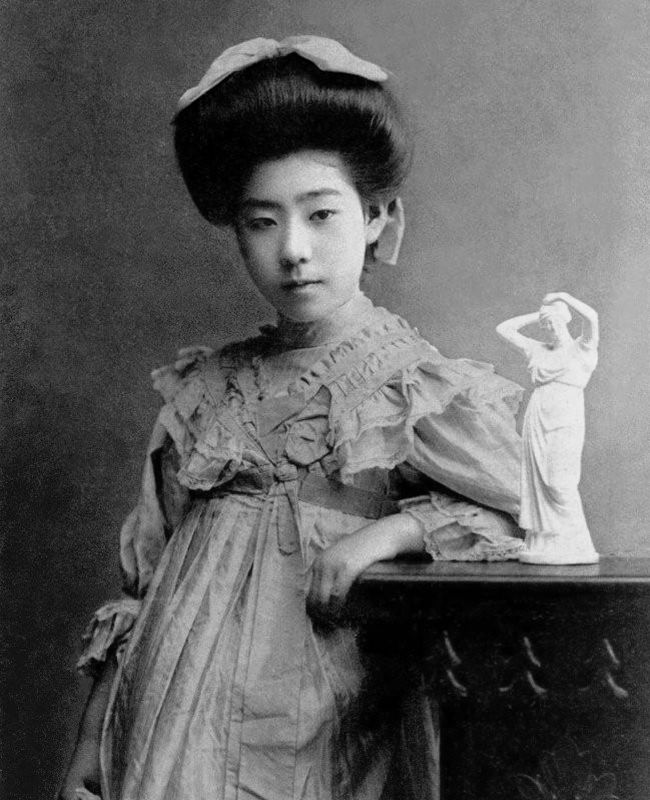 Как выглядели гейши без кимоно, Как выглядели гейши без традиционного макияжа