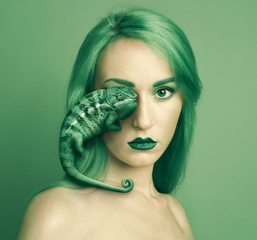 Animeyed,  Флора Борси, Flóra Borsi