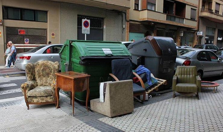 9 самых странных новогодних традиций из разных уголков планеты странные новогодние традиции, новогодние традиции разных стран