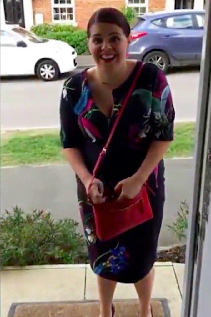 свидание у себя дома, муж устроил свидание дома, свидание на заднем дворе