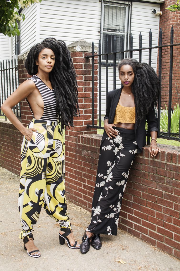 Сестры-близнецы и их суперобъемные волосы прославившие их на весь мир Киприана Куанн, TK Wonder, Cipriana Quann, супер объемные волосы модели, Urban Bush Babes