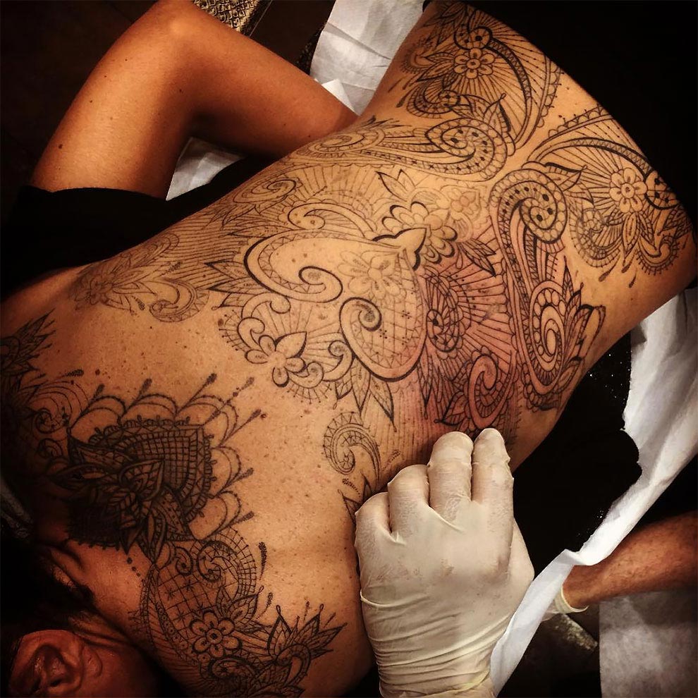 женские татуировки, женская татуировка на руке, тату кружева, Марко Манзо, Marco Manzo