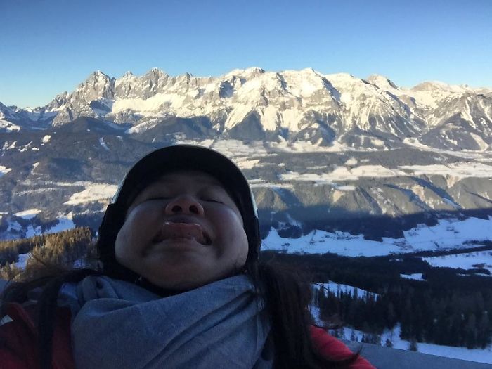 девушка борется с «идеальными» фотографиями из социальных сетей, Мишель Лю