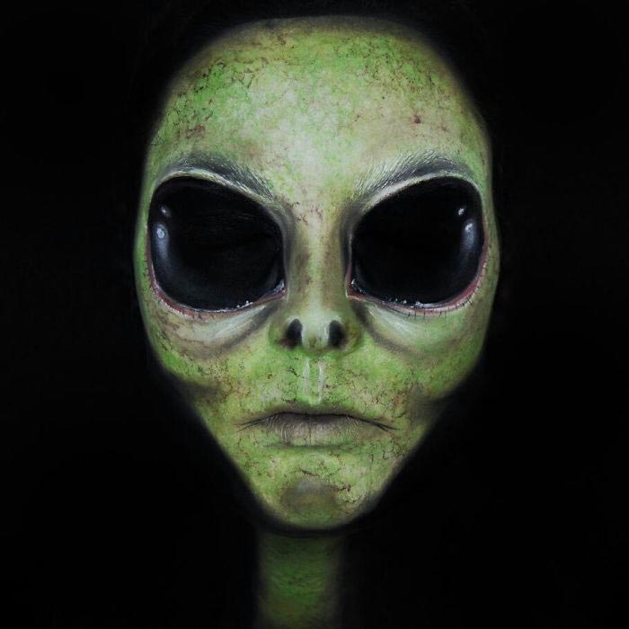 визажист создаёт страшные образы, Саманта Стейнес