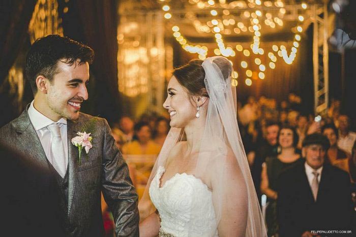 собака сорвала свадьбу, собака на свадьбе, собака на свадьбе фото, собака испортила свадьбу