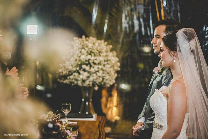 собака сорвала свадьбу, собака на свадьбе, собака на свадьбе фото, собака испортила свадьбу