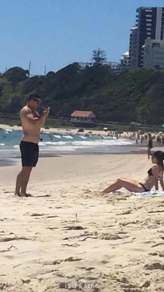 Инстаграм-бойфренды, или парни, которых девушки используют вместо селфи-палки Инстаграм-бойфренды, парни селфи-палки, парни фотографируют девушек Instagram