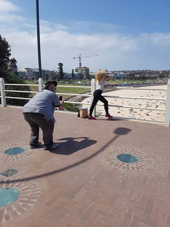 Инстаграм-бойфренды, или парни, которых девушки используют вместо селфи-палки Инстаграм-бойфренды, парни селфи-палки, парни фотографируют девушек Instagram