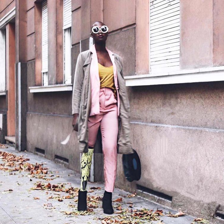 дизайнерские протезы, протезы ног дизайн, протезы ног модный аксессуар