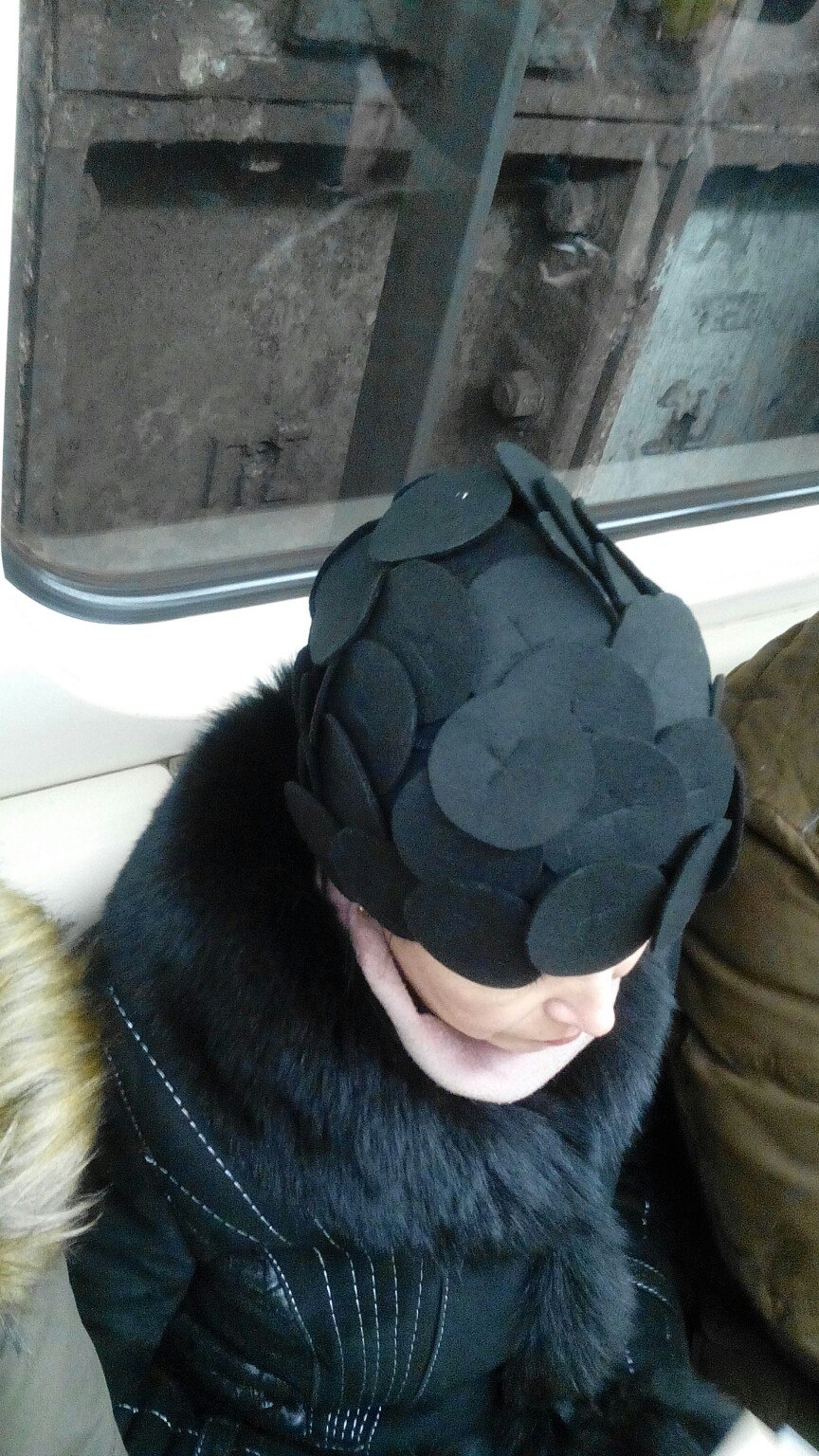 мода петербургского метро, мода метро, модники в транспорте, странные пассажиры метро 
