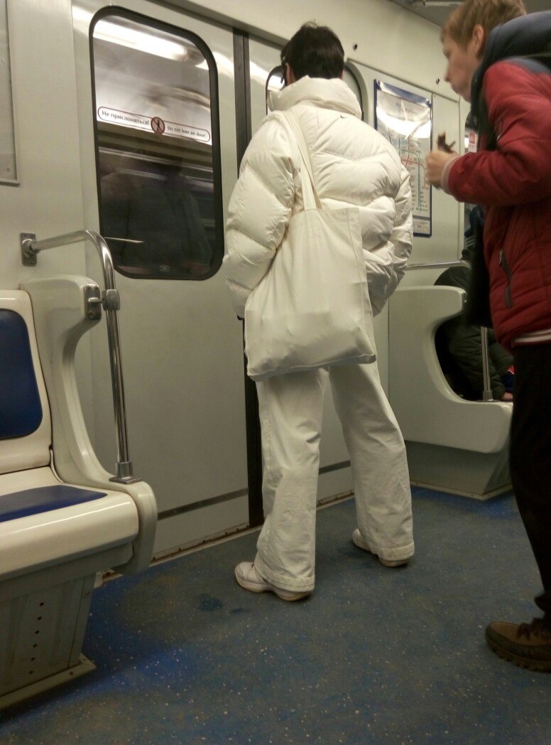 мода петербургского метро, мода метро, модники в транспорте, странные пассажиры метро 