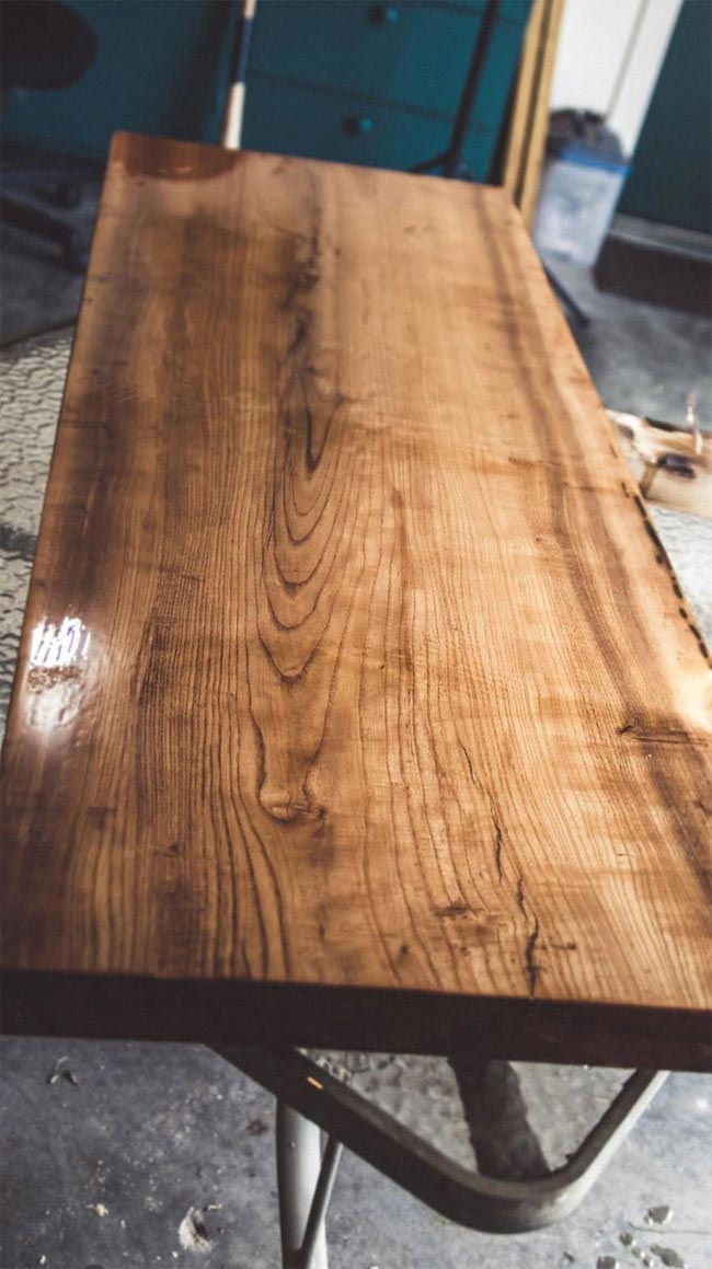 превратил пианино в рабочий стол, пианино 1907 года