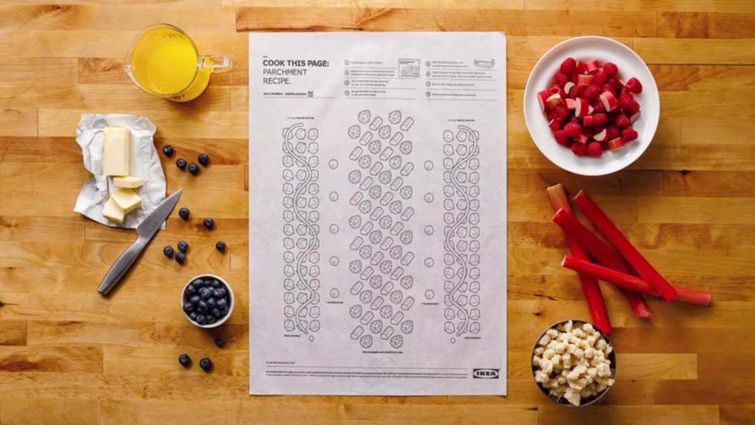 IKEA придумала плакаты для приготовления пищи, на которые реально нужно складывать продукты Cook this Page, Приготовь эту страницу, кулинарная книга IKEA, книга IKEA продукты на страницах