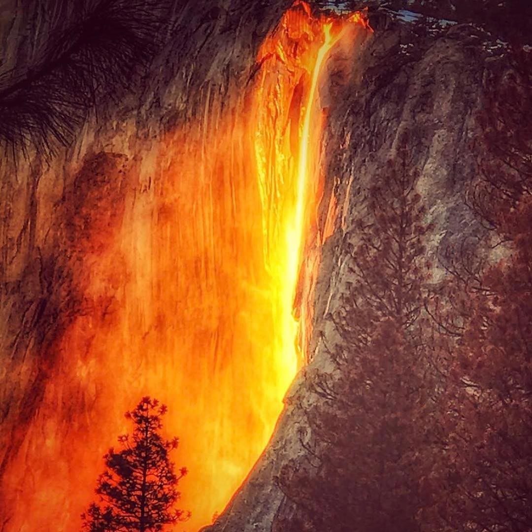 Лошадиный Хвост Йосемити, огненный водопад, водопад становится огненным