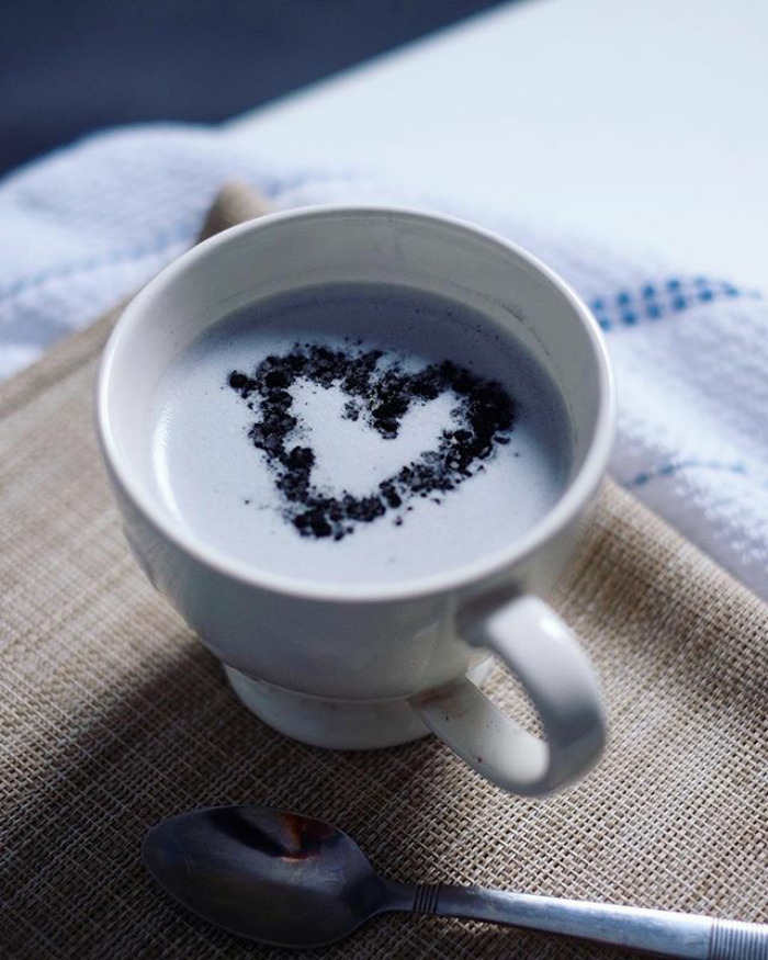 goth latte, готичное латте, латте с активированным углём