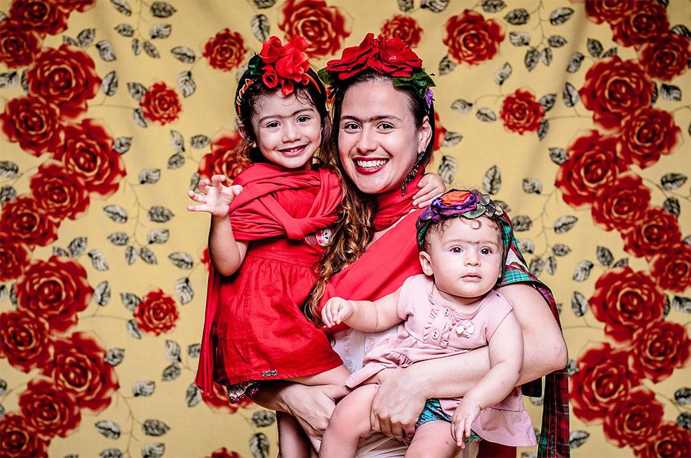 фотограф превращает моделей в Фриду Кало, фотограф в стиле Фриды Кало