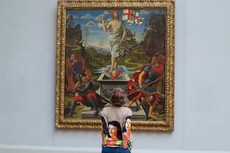 сходство между картинами и посетителями, картины музеев посетители, похожи друг на друга