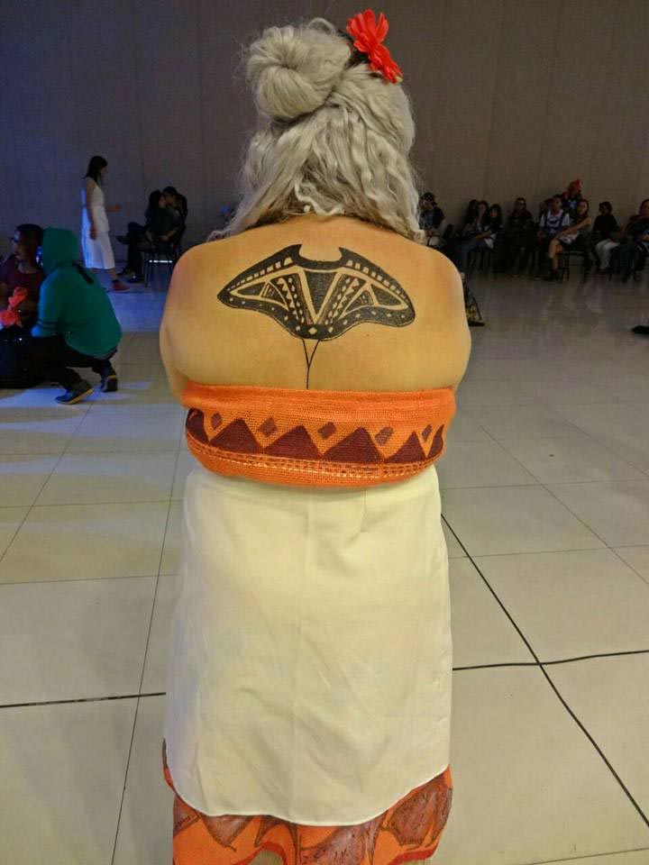 старушка косплеер, женщина косплеит престарелых персонажей, Tia Sol, Тиа Сол