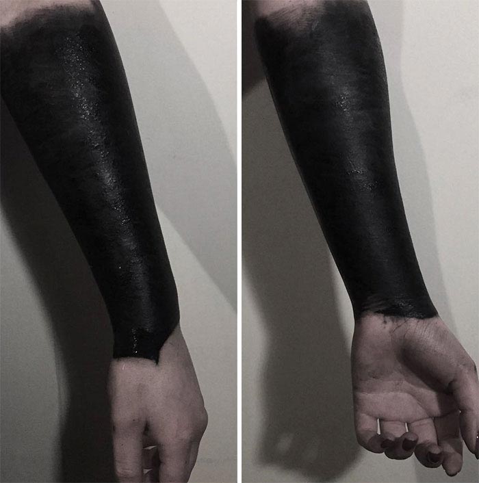 Татуировщица покрыла своё тело чёрным цветом, Белль Атрикс, Belle Atrix