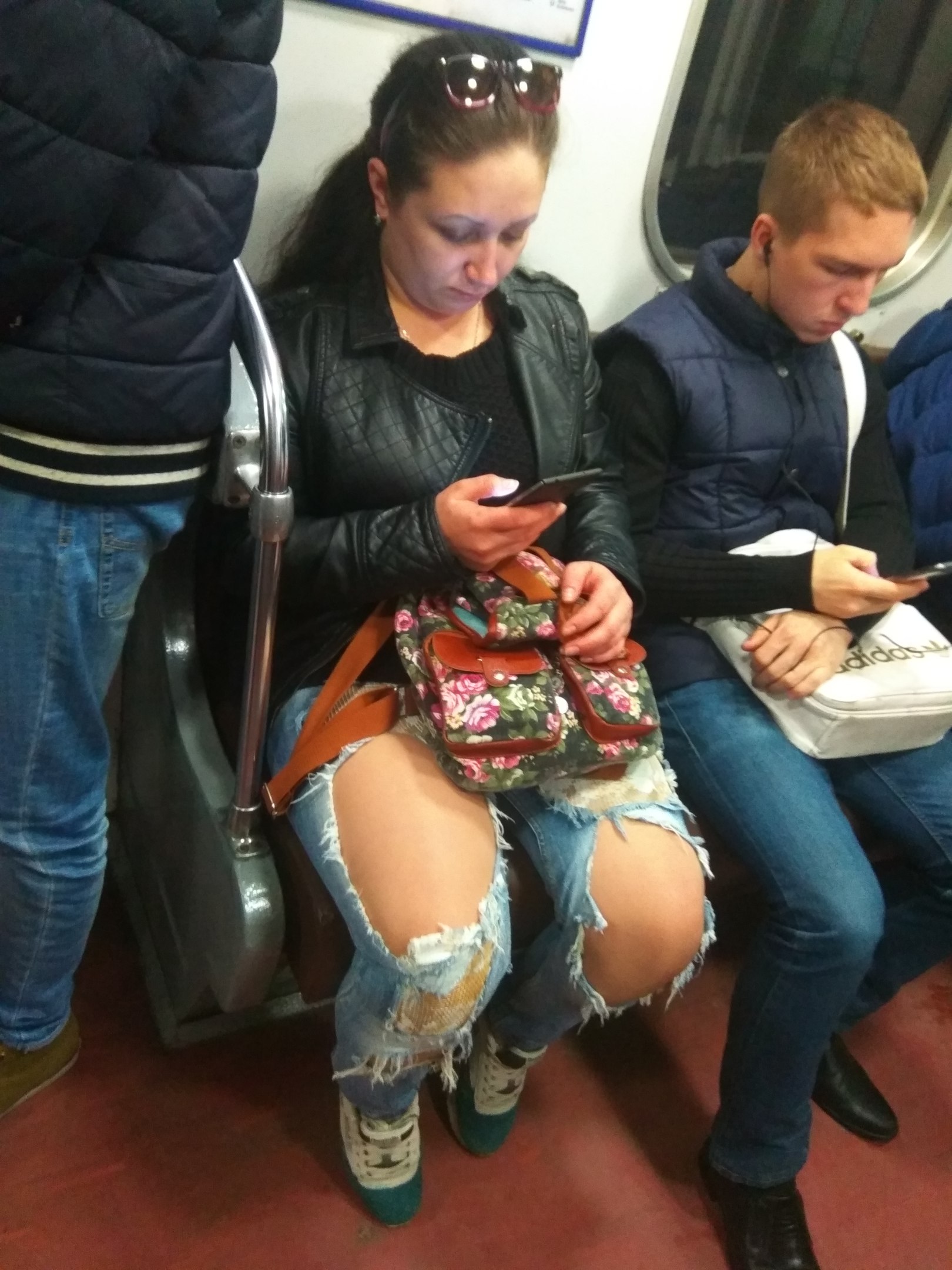 Извращенец в метро