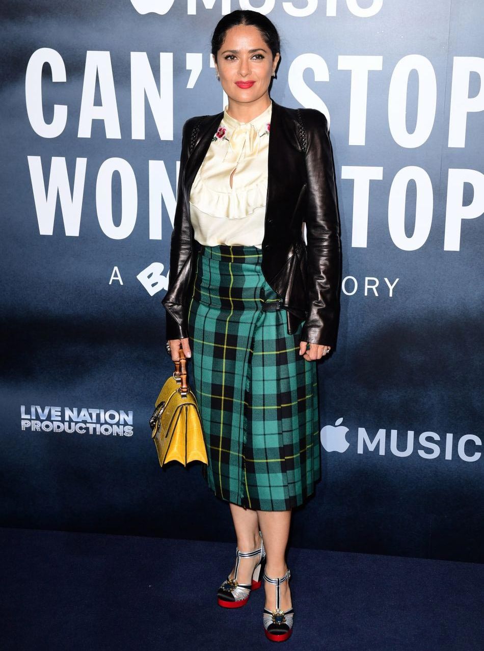 странные образы Сальмы Хайек, безвкусные наряды Сальмы хайек