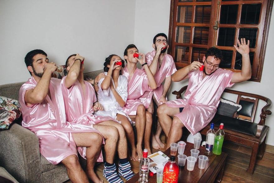 у невесты не было подруг, невеста пригласила на девичник друзей-парней