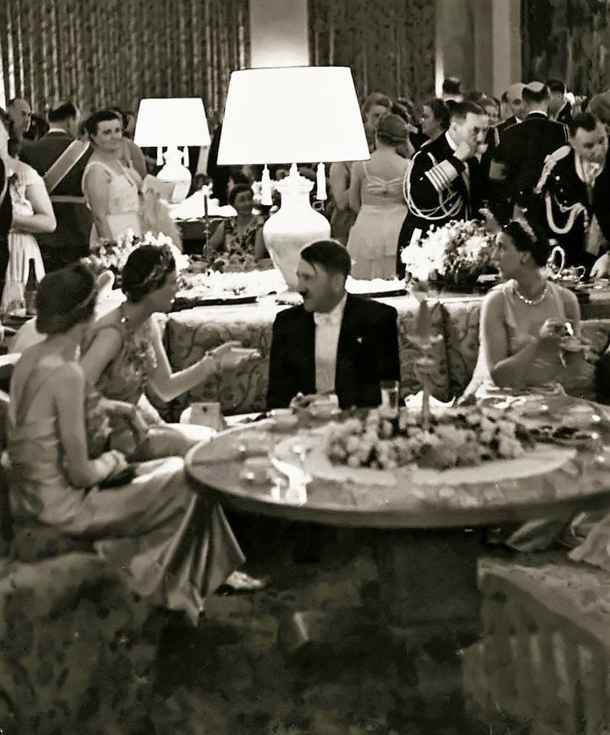 Исторические кадры, редкие архивные фотографии, исторические события, редкие фото звёзд