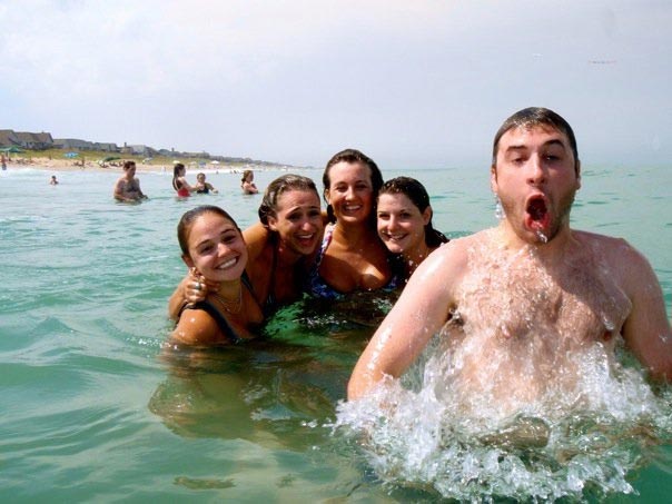 Смешные, находчивые и просто безумные фотобомбы, которые заставят вас взглянуть на фото дважды смешные фотобомбы, безумные фотобомбы